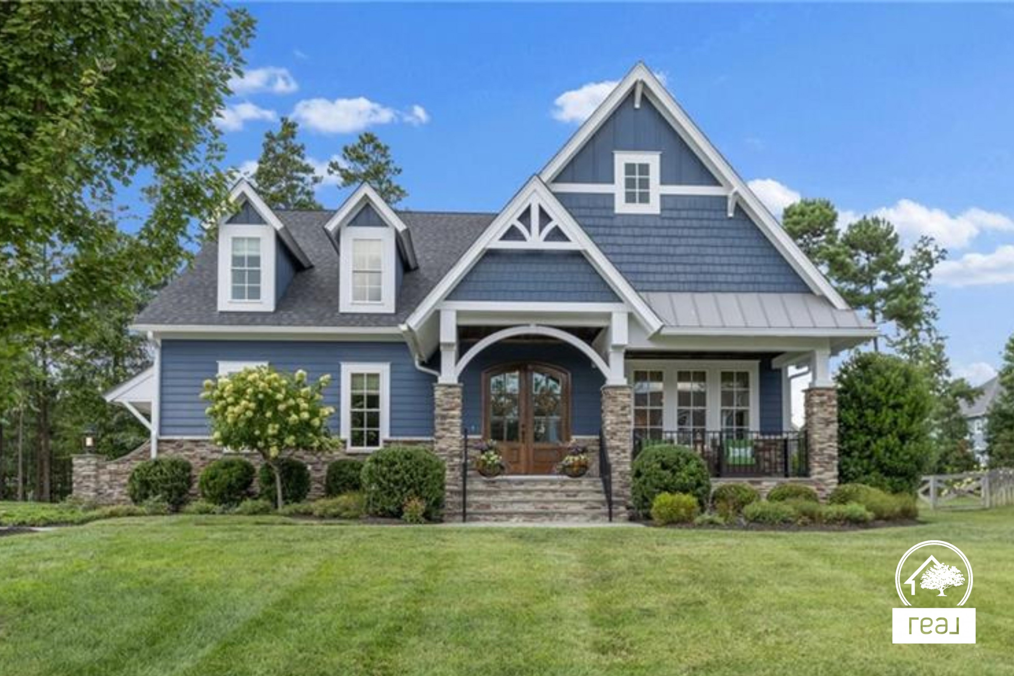 Amy Sinnett - Sinnett Properties - Real Broker LLC - Homes For Sale Midlothian Chesterfield Moseley